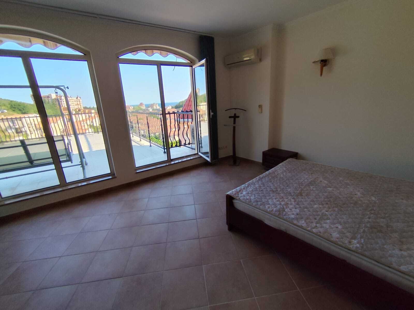 Luxurious apartment with sea view in Sveti Vlas – 225 m²