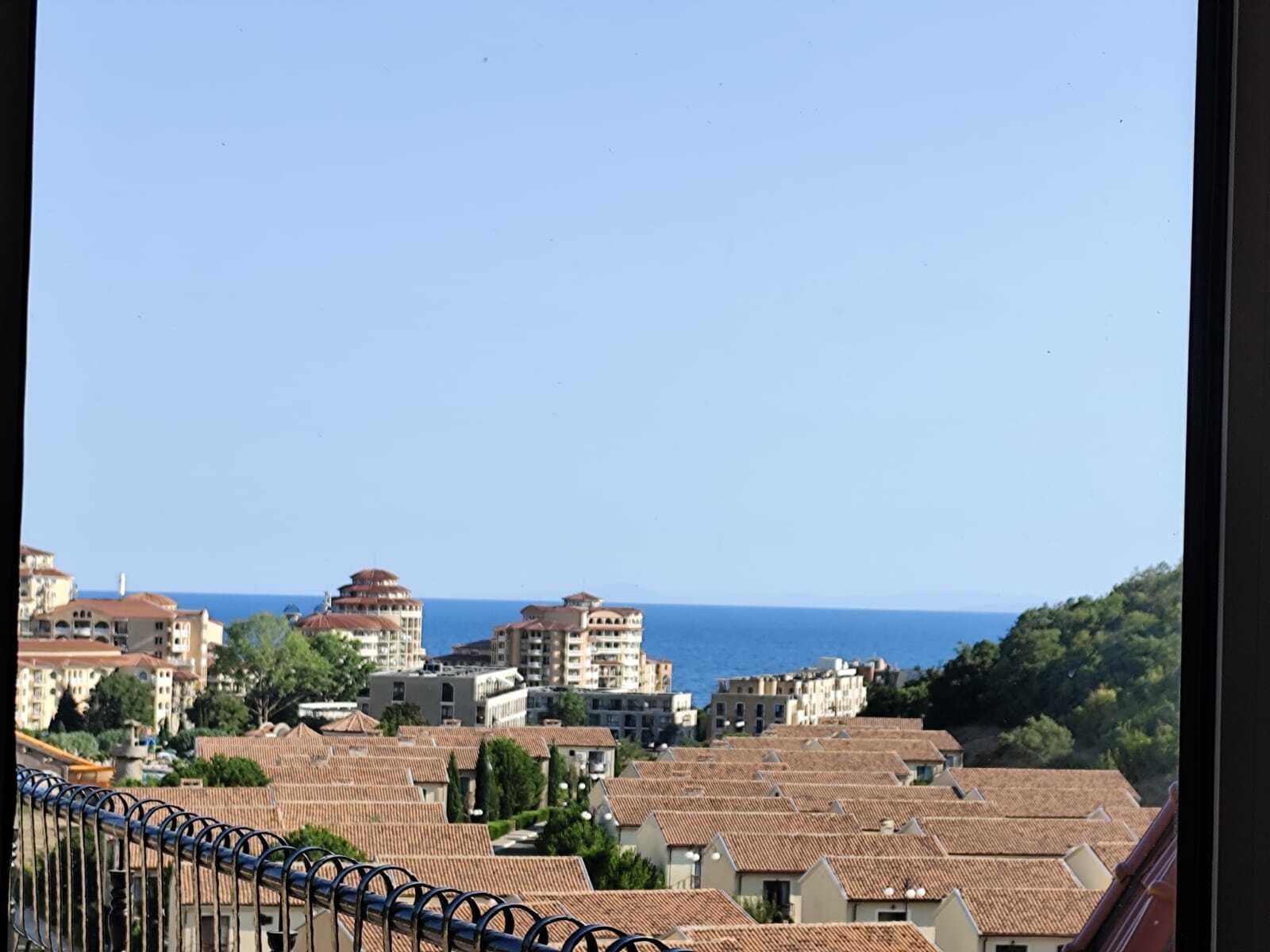 Luxurious apartment with sea view in Sveti Vlas – 225 m²