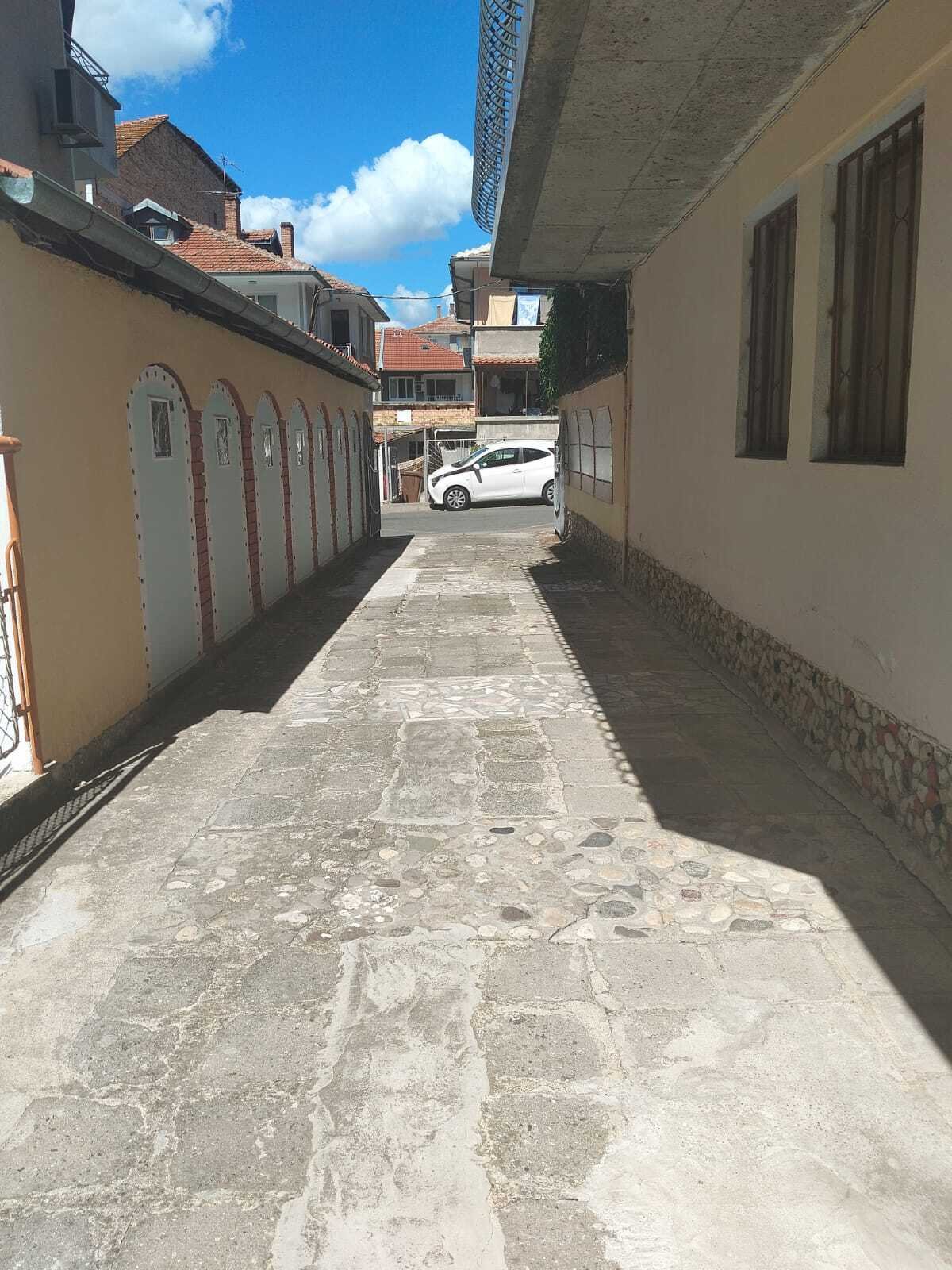 Nessebar Bulgaria, city apartment with 3 rooms and parking spaces