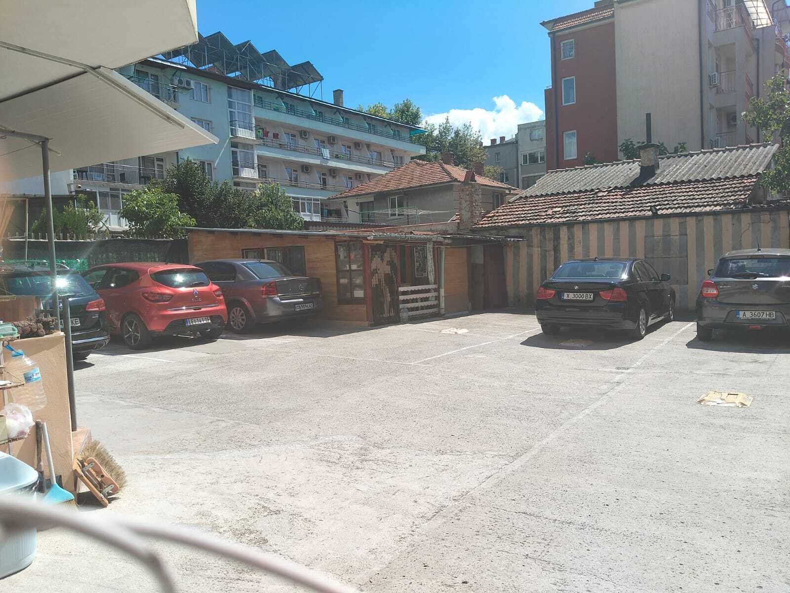 Nessebar Bulgaria, city apartment with 3 rooms and parking spaces