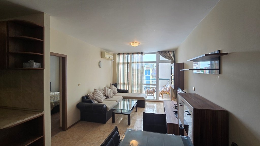Sunny Beach: Sunny Beach Bulgaria 3-room apartment in Elite 4 