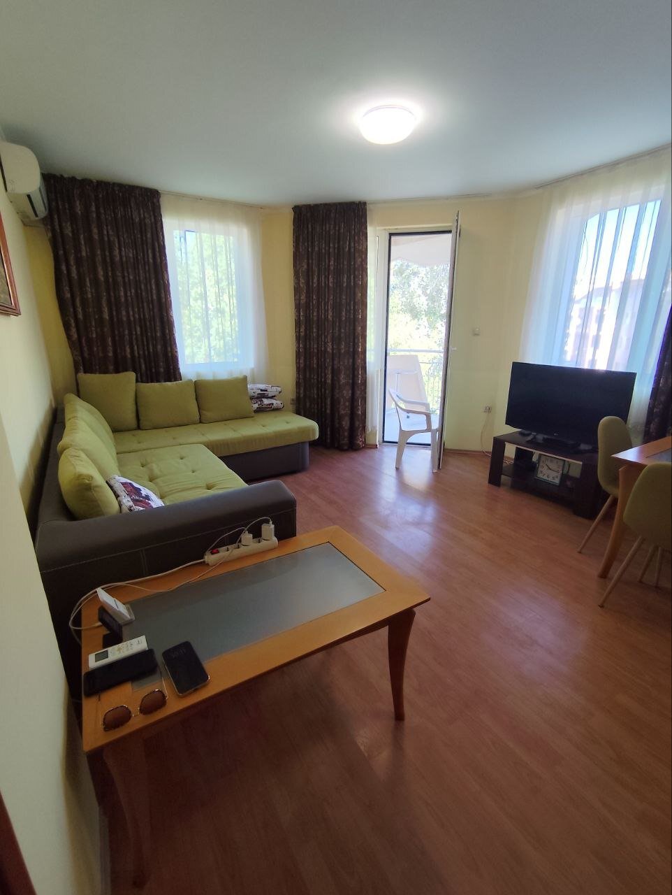 Three-room apartment in the Amadeus 3 complex at Sunny Beach, 78 m²