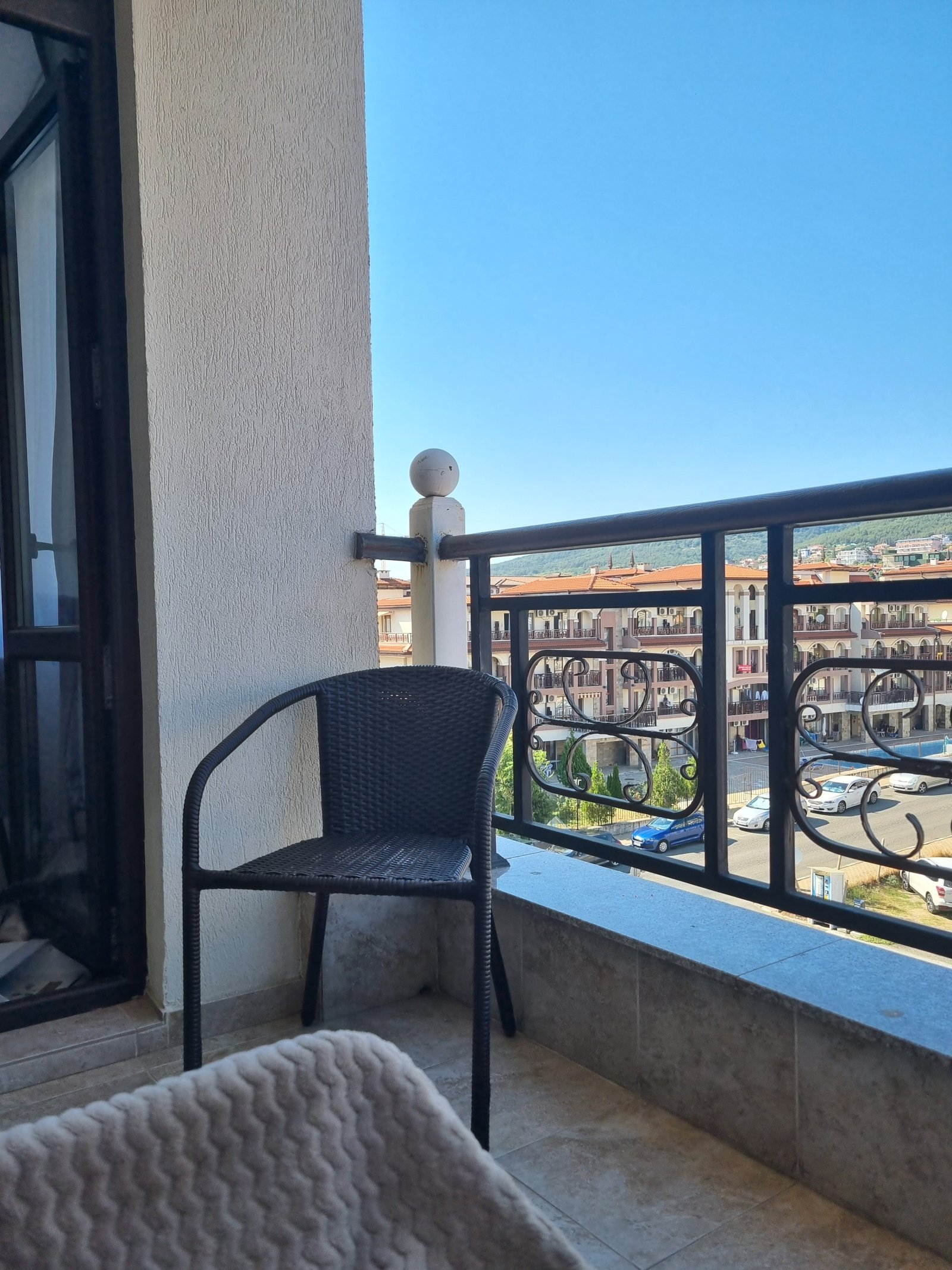 Beautiful 2-room apartment in Sveti Vlas, Raduga 1, 5th floor, mountain view