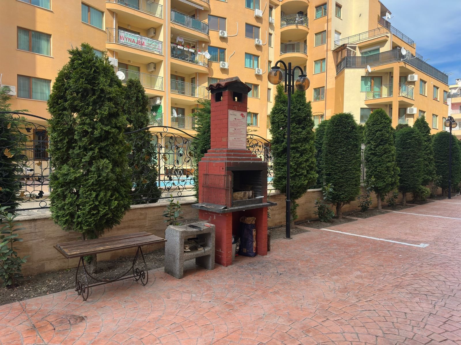 Three-room apartment in the Sweet Home 2 complex in Sunny Beach