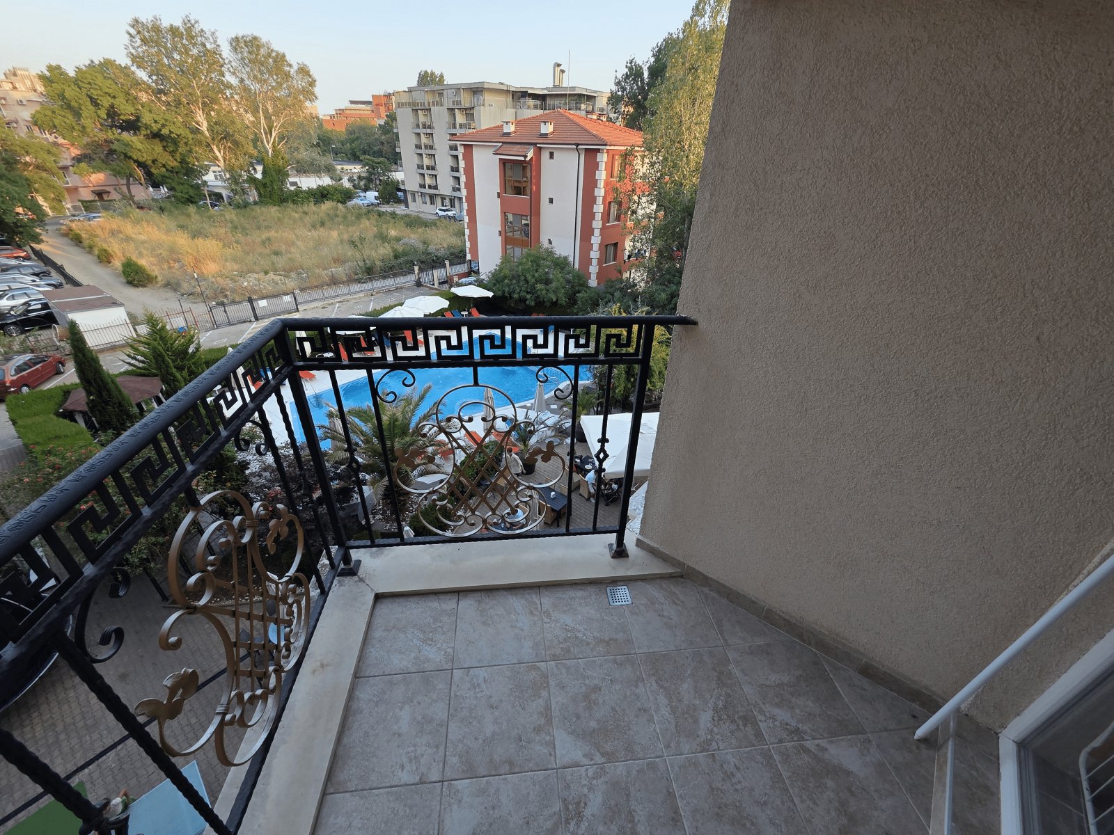 Bahami Studio, view of the pool – 34 m², 4th floor, Sunny Beach