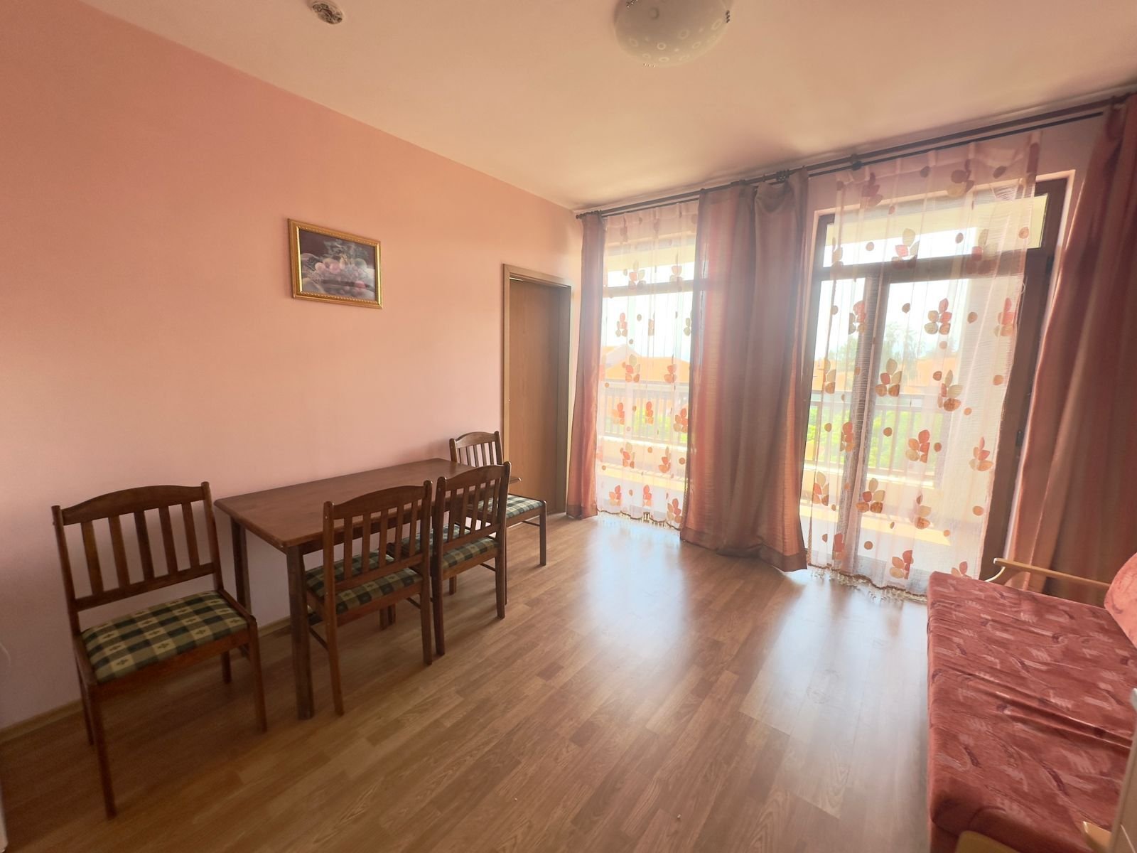 Three-room apartment in the Vineyards complex in Aheloy
