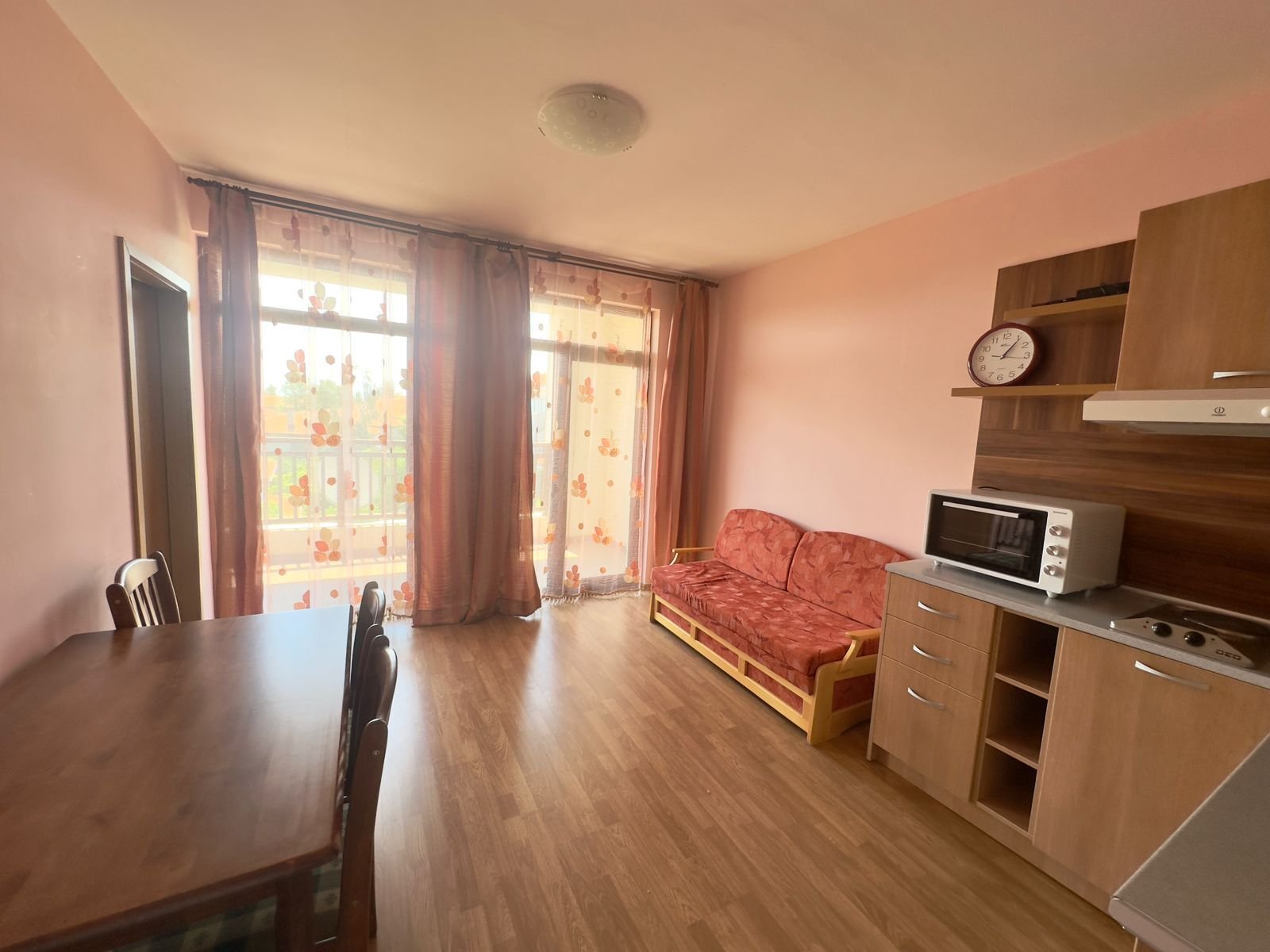 Three-room apartment in the Vineyards complex in Aheloy