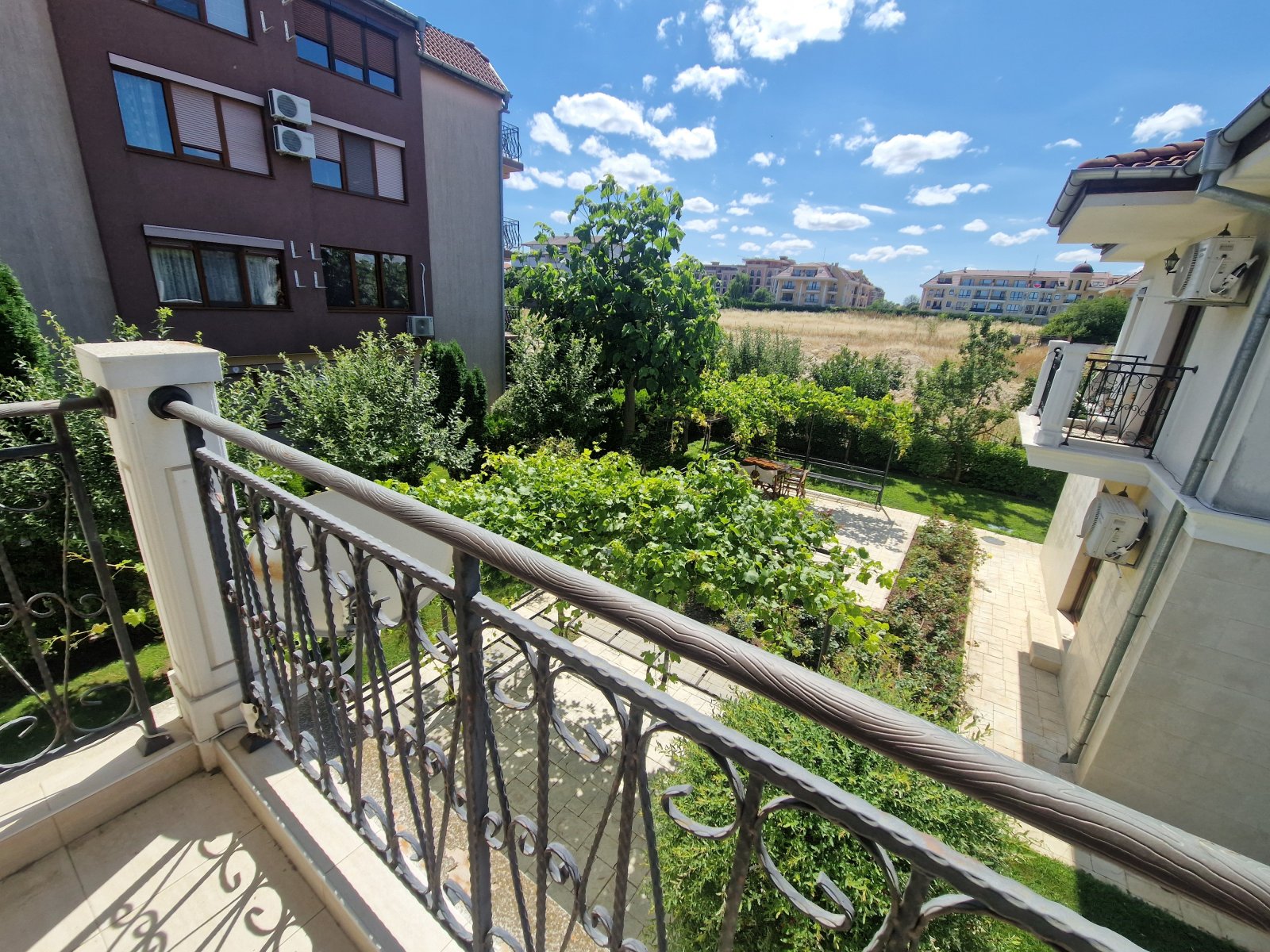 Single-family house with access to the pool in Ravda, Bulgaria