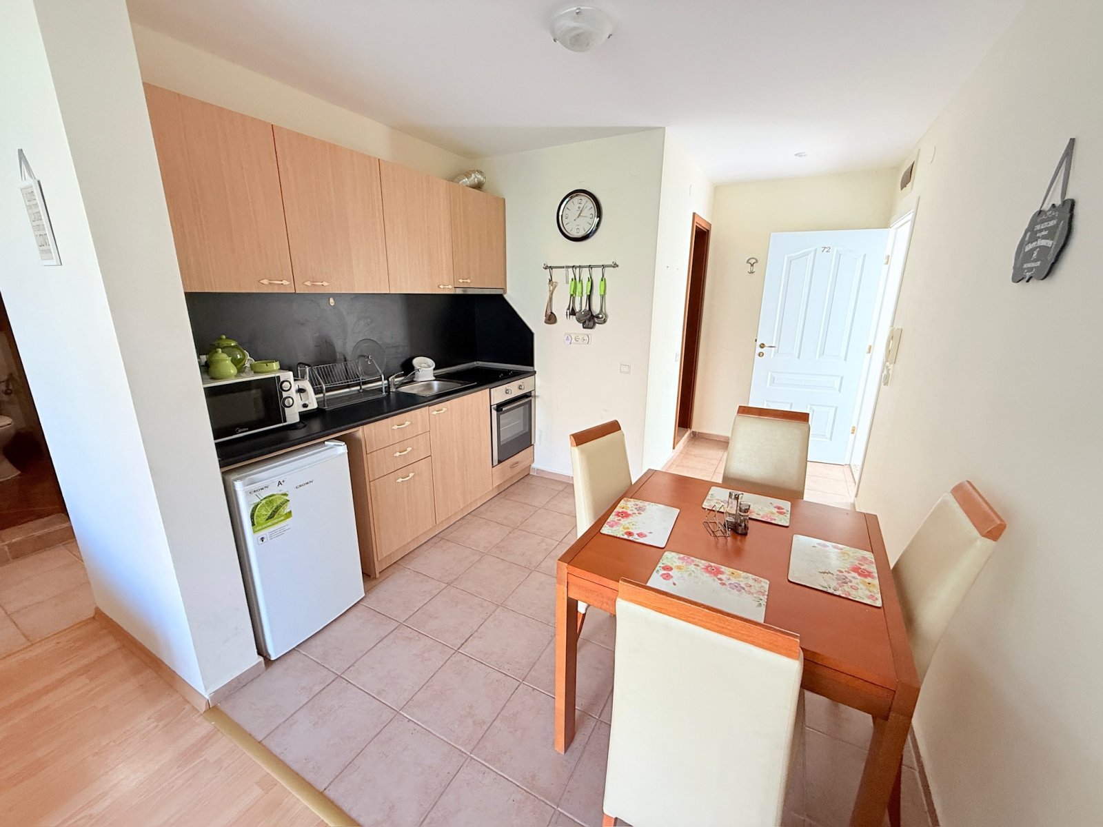 Sunny Beach: Three-room apartment in the  