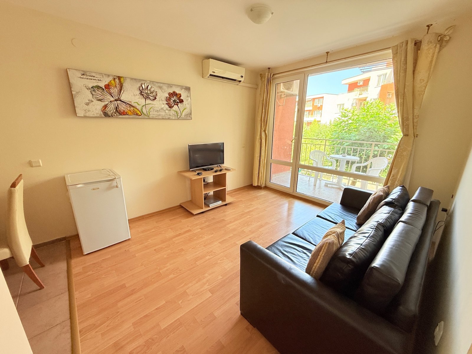 Three-room apartment in the 