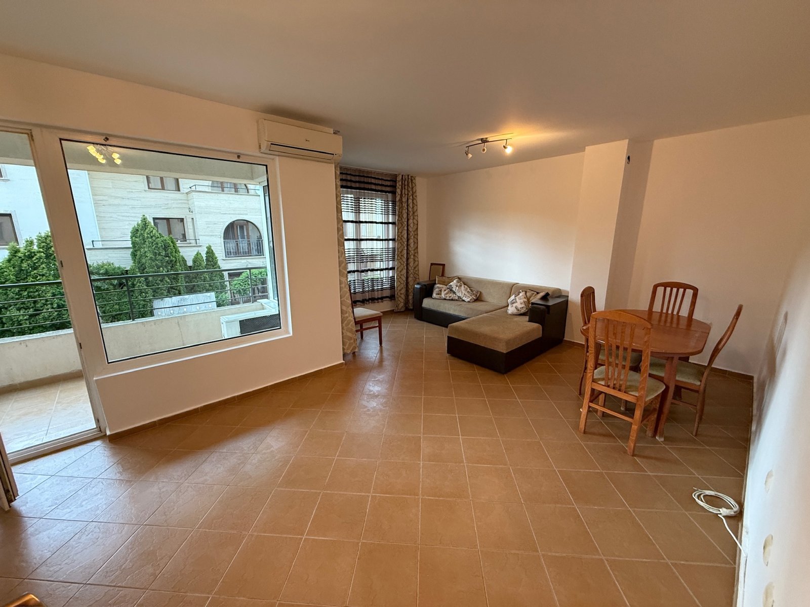 Three-room apartment in the 