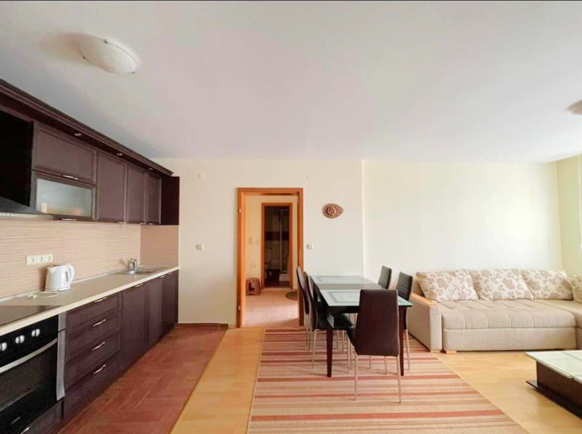 Three-room apartment in the 