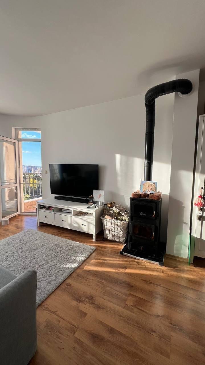 Three-room apartment in the 