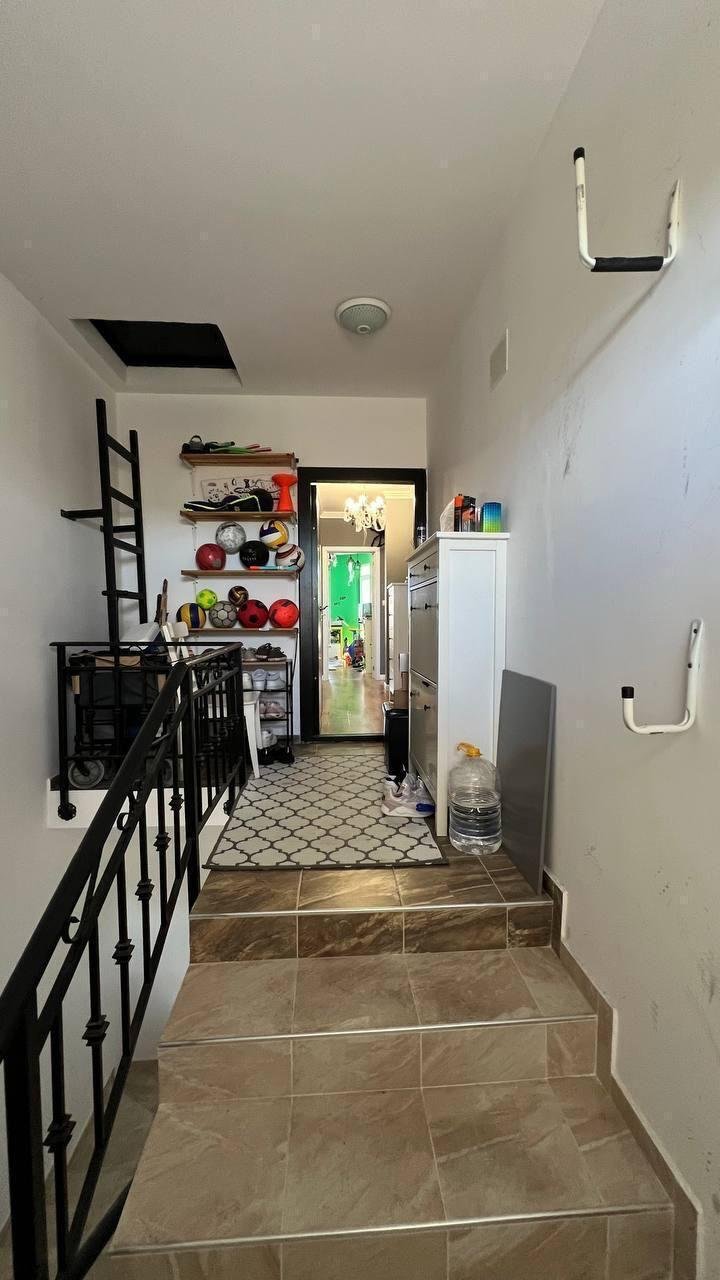 Three-room apartment in the 