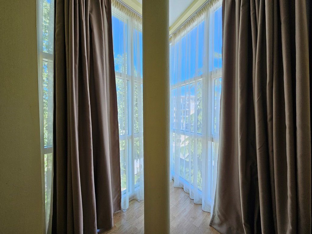 Three-room apartment in the Pyrof City complex at Sunny Beach