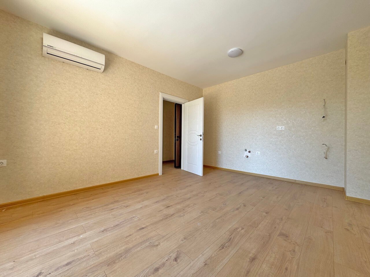 Two-room unfurnished apartment in the