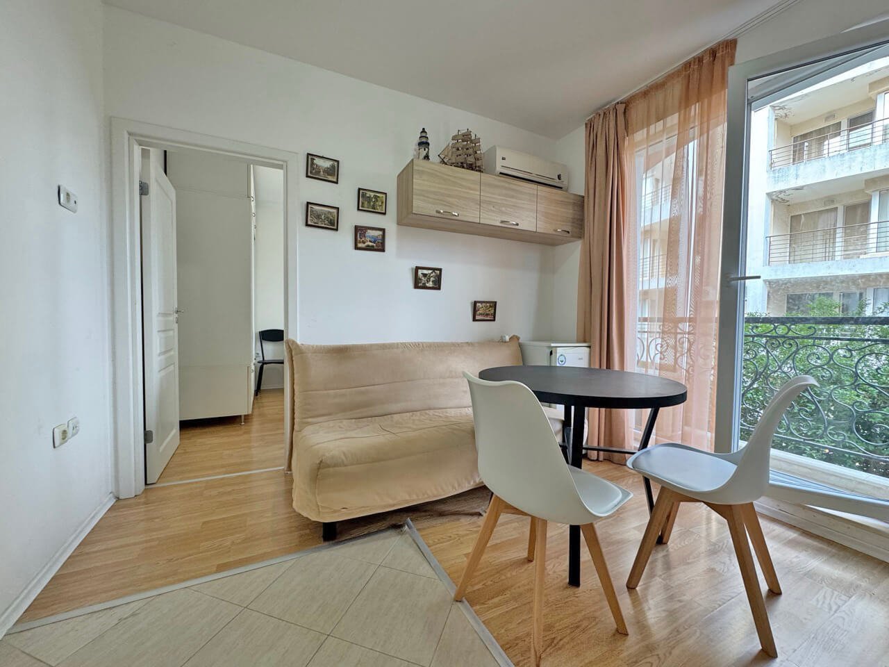 Sunny Beach: Two-room apartment in the Romance Marine complex at Sunny Beach. 