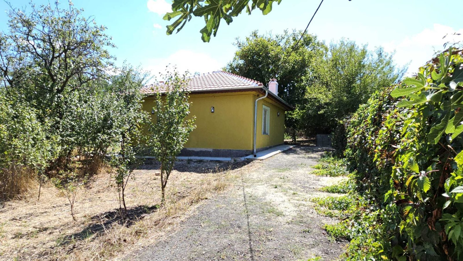 Bungalow in the village of Dyulevo, Burgas region, Bulgaria