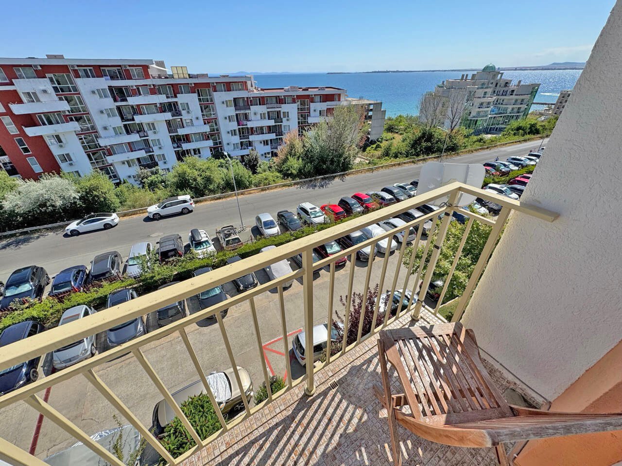Sveti Vlas: Three-room apartment with sea view in the Crown Fort complex in Sveti Vlas 