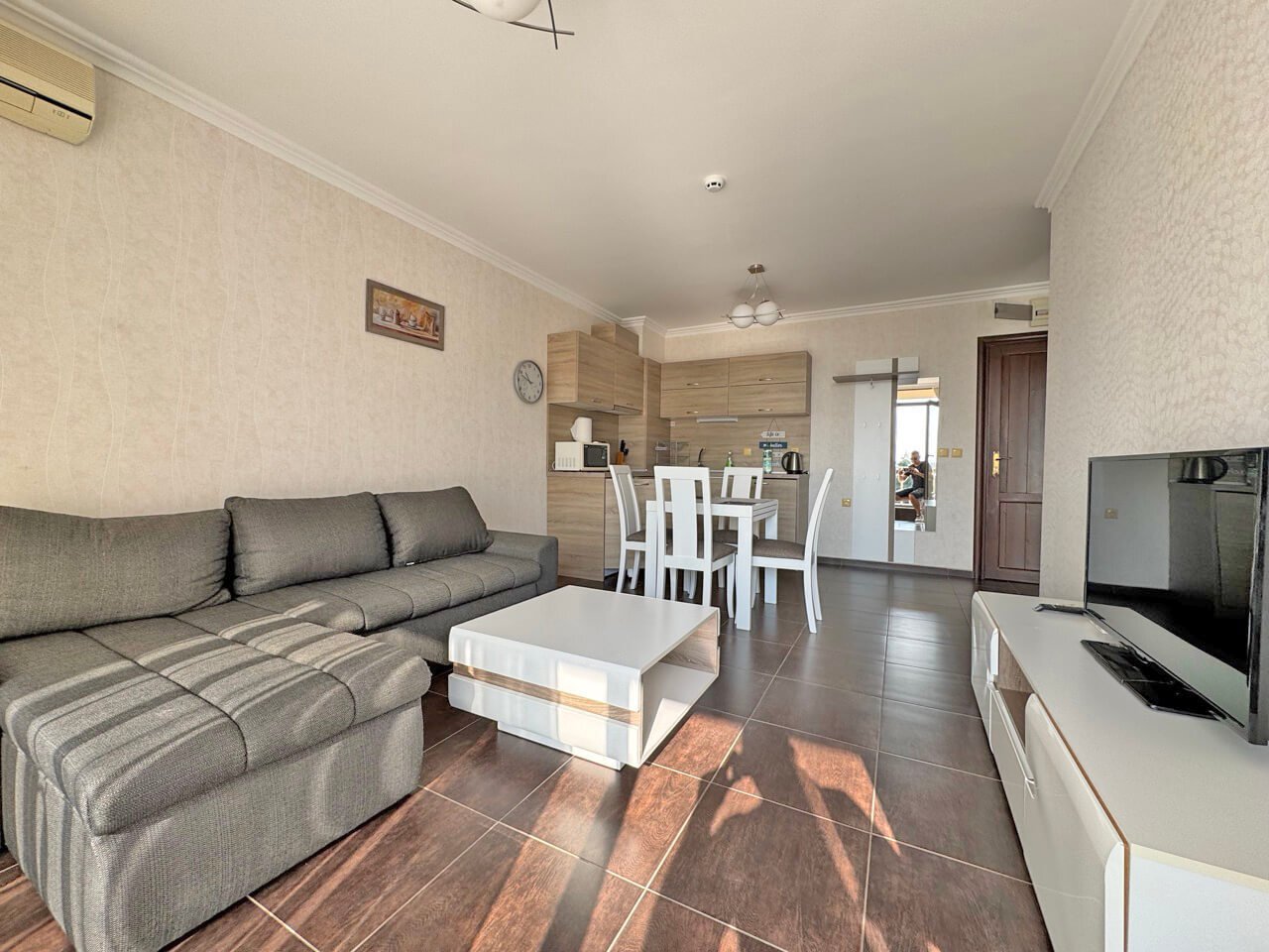 Two-room apartment with sea view in the