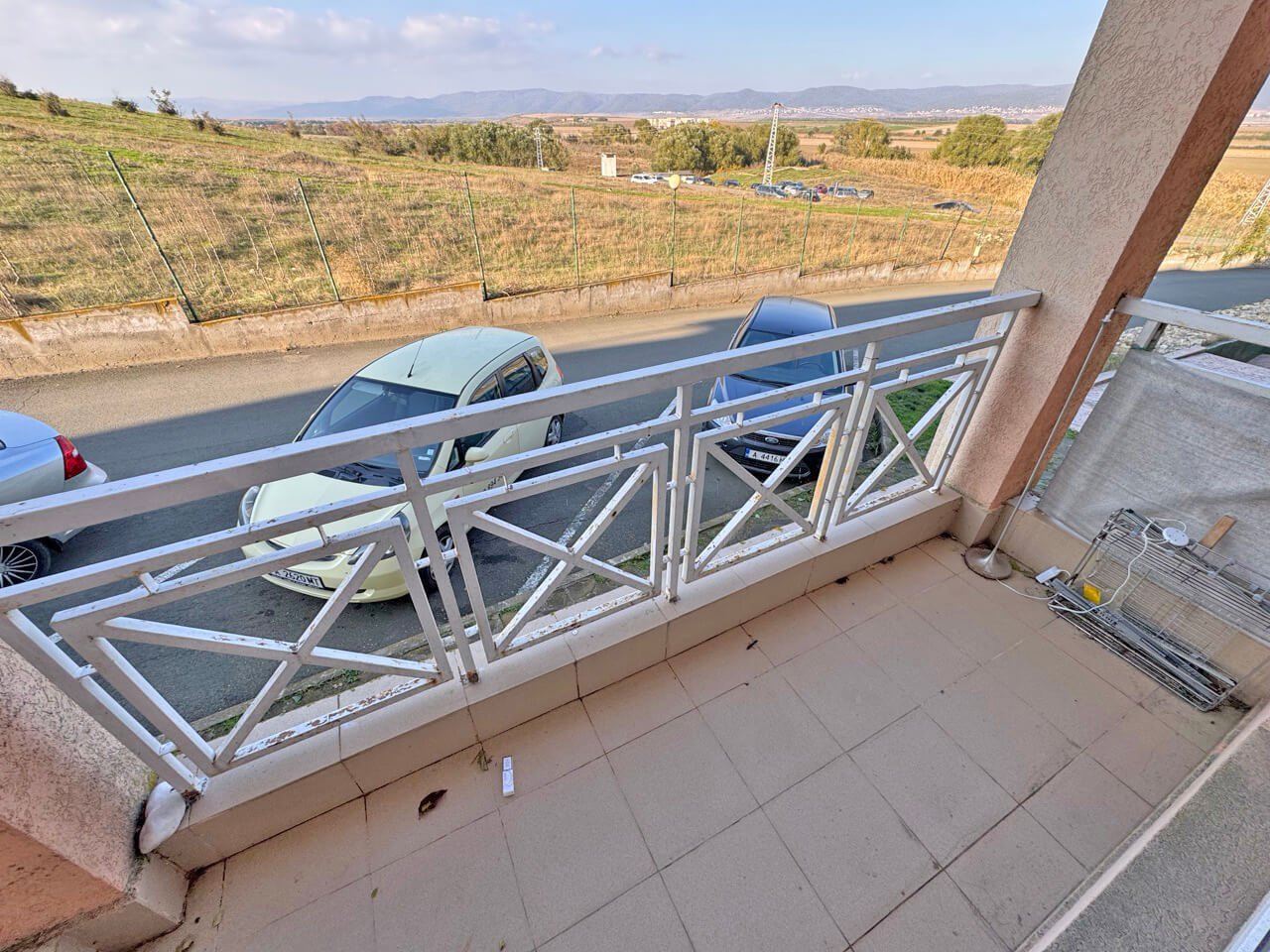 Three-room apartment in the Sunny Day 6 complex