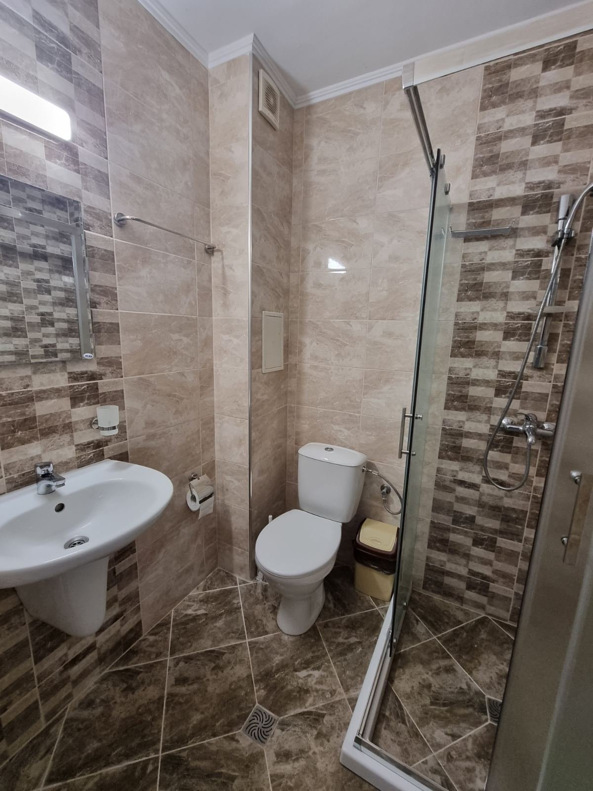 Two-room apartment in the Yassen complex in Sunny Beach with a view of the pool