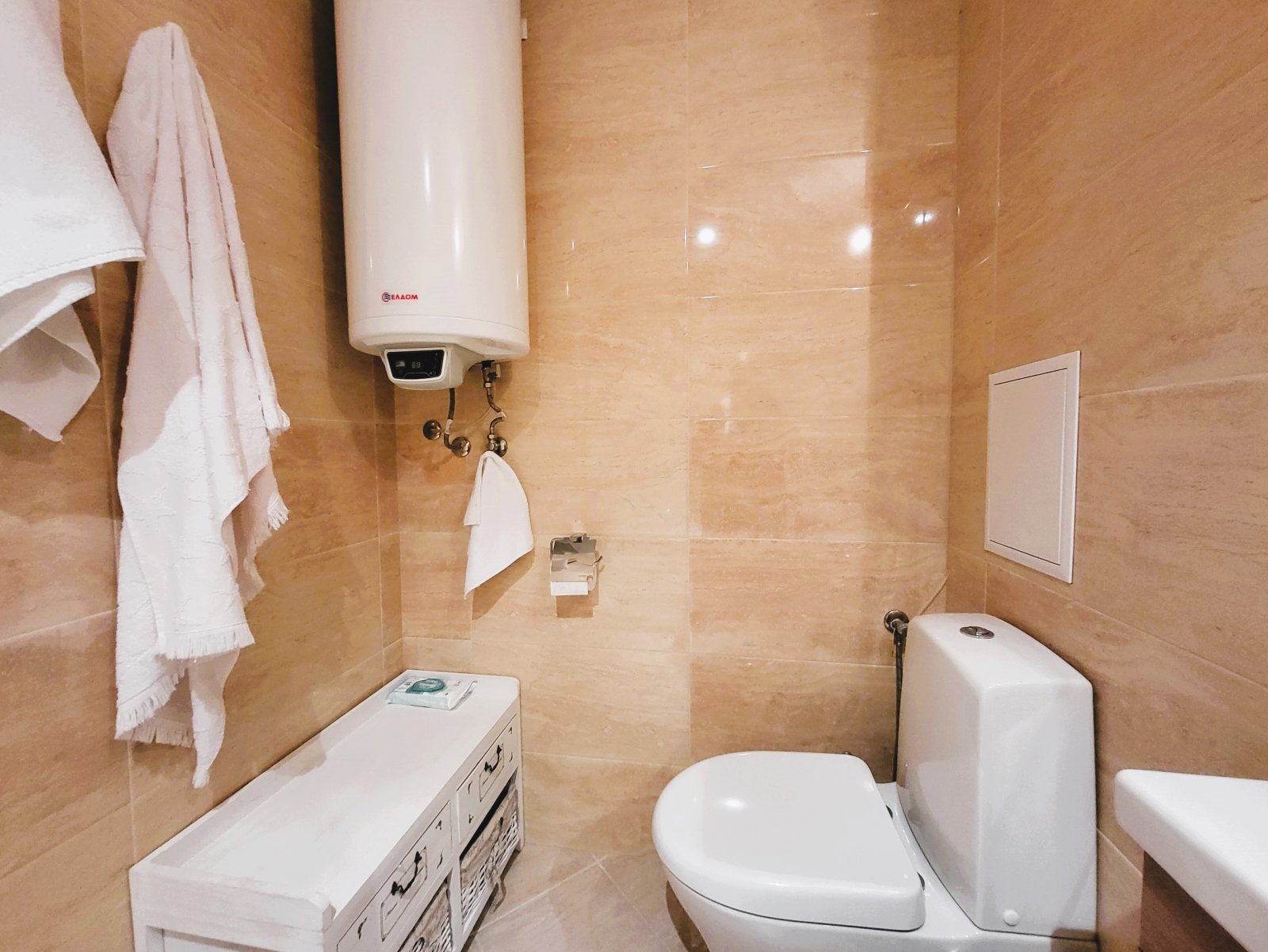 3-room apartment with sea view directly on the first line in Coastal Dreams, Sveti Vlas, Bulgaria