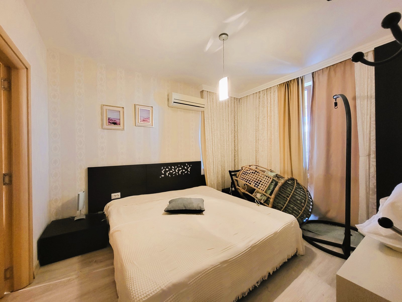 3-room apartment with sea view directly on the first line in Coastal Dreams, Sveti Vlas, Bulgaria