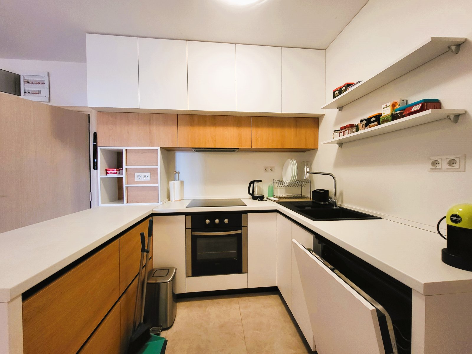 3-room apartment with sea view directly on the first line in Coastal Dreams, Sveti Vlas, Bulgaria