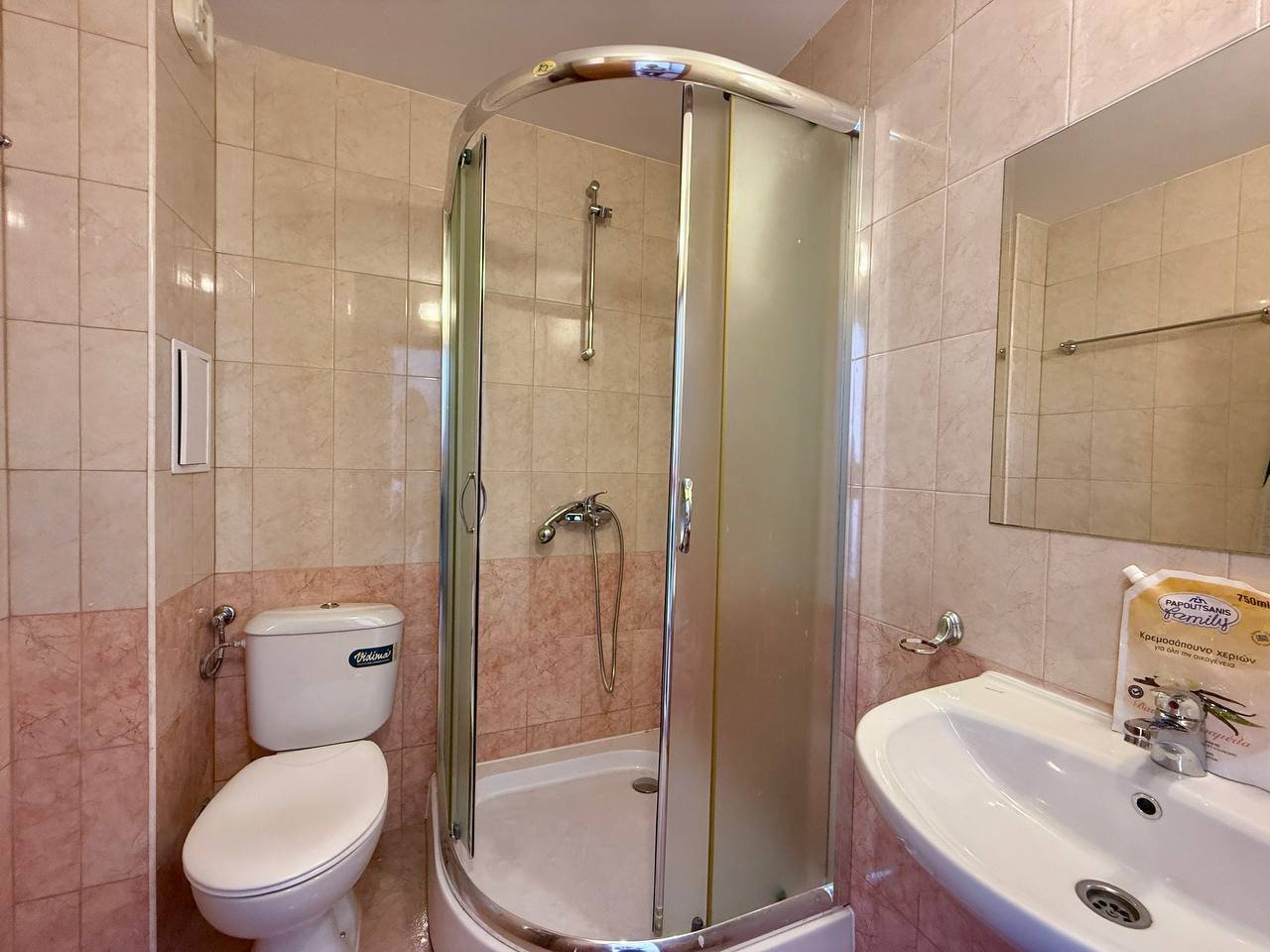 Studio with sea view in the Arkite complex in Kosharitsa