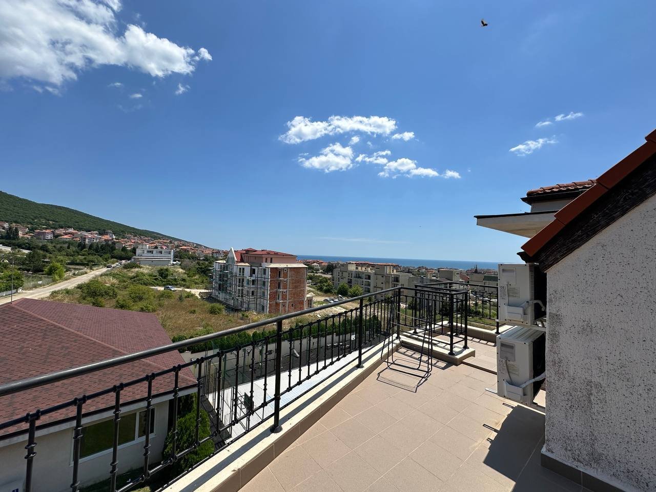 Two-room apartment with sea view in the Makon complex in Sveti Vlas