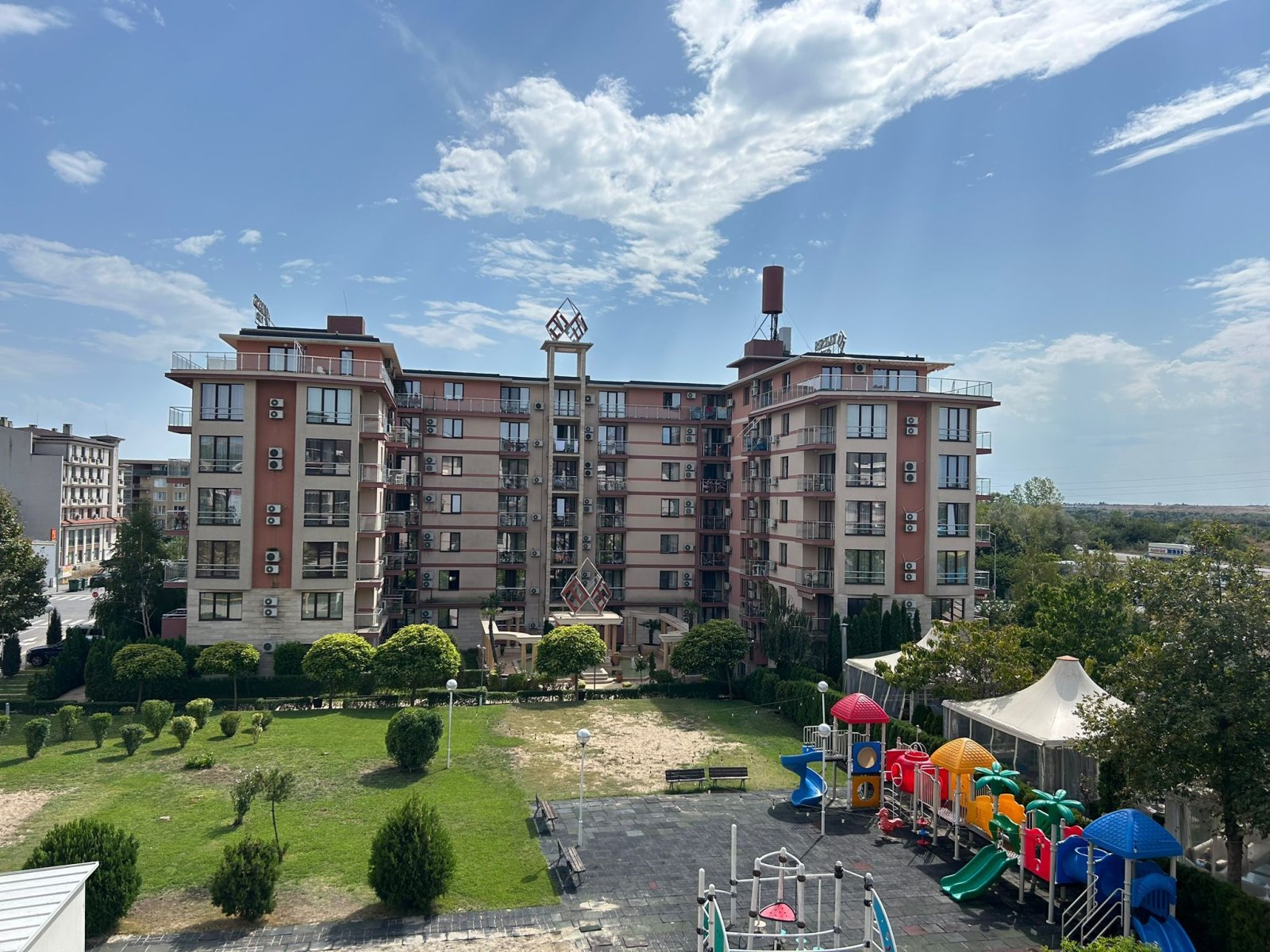 Sunny Beach: 2-room apartment with terrace in Tarsis Nova Sunny Beach, Bulgaria 