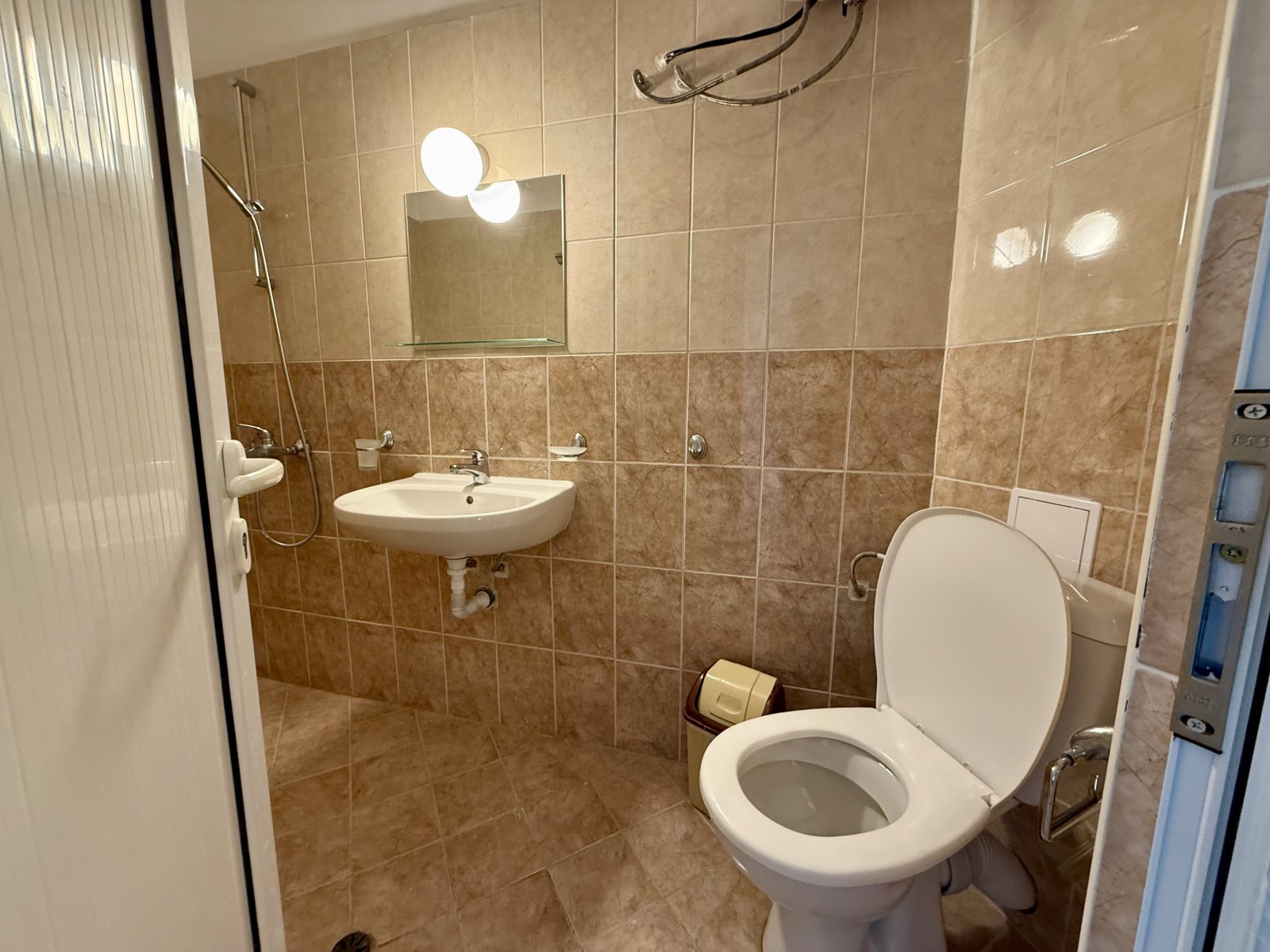 Apartment 1+1 in the Samer Map Complex