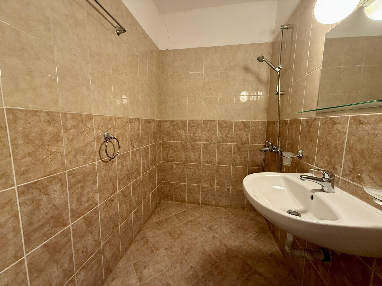 Apartment 1+1 in the Samer Map Complex