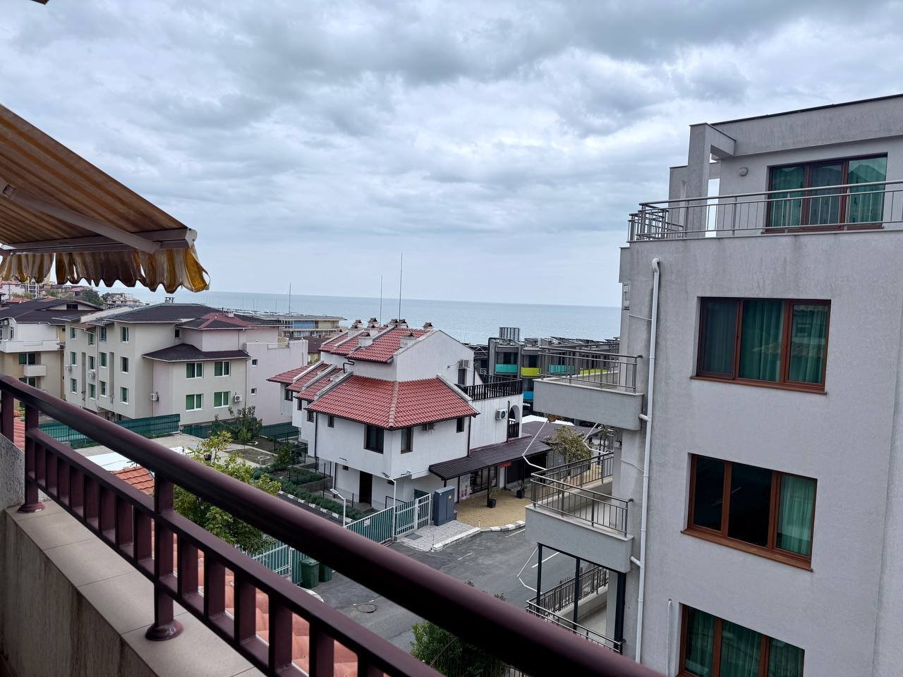 Two-room apartment with sea view in the Villa Aqua complex in Sveti Vlas