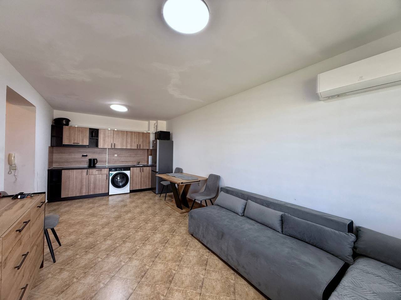 Two-room apartment with sea view in the Arkite residential complex in Kosharitsa