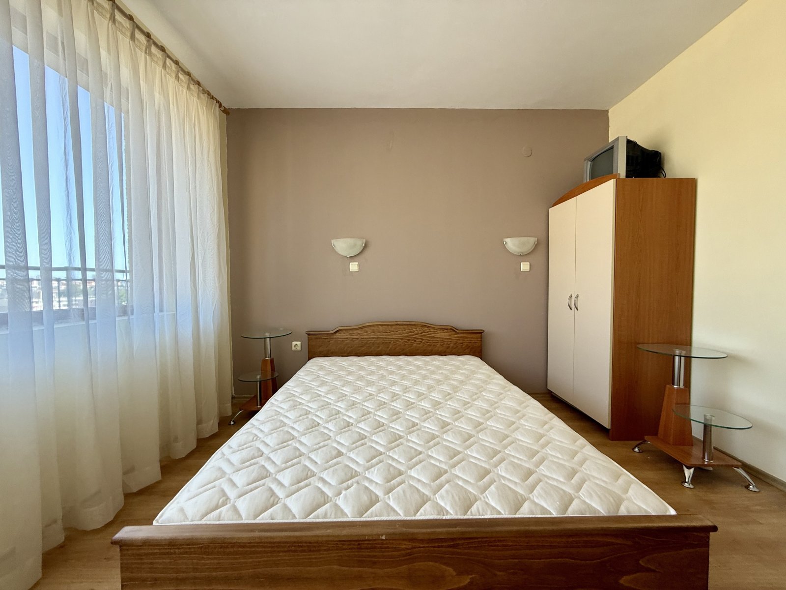 1+1 apartment in the Amadeus 5 complex