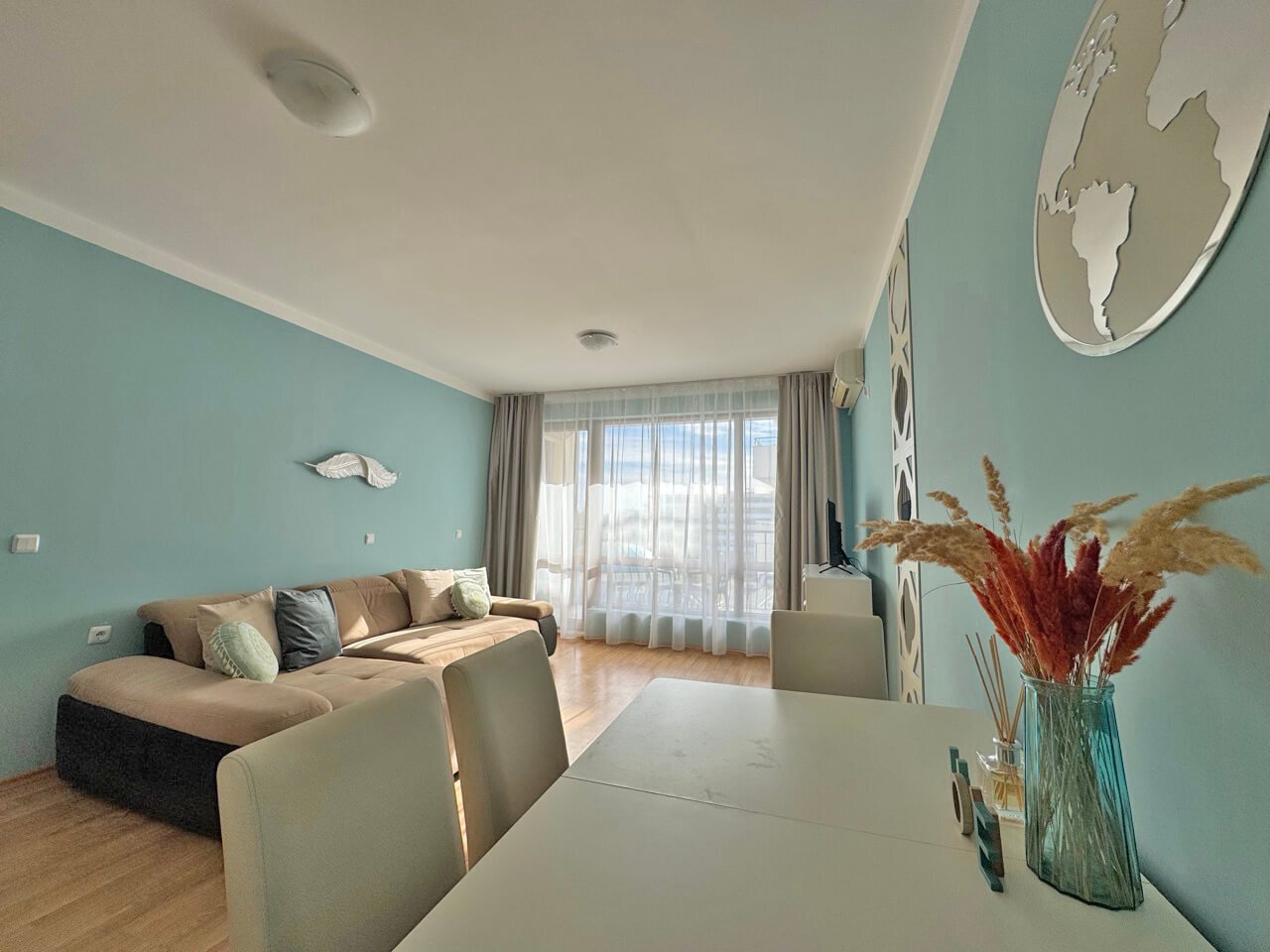 Two-room apartment in the Diamond Bay complex at Sunny Beach