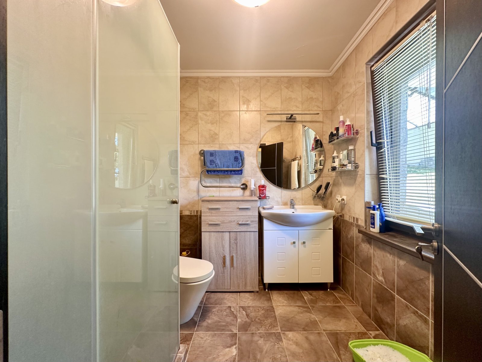 Two-story house with swimming pool in Kosharitsa