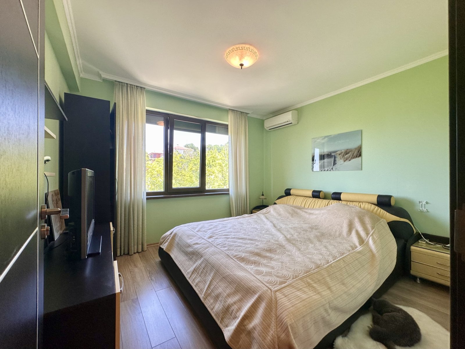 Two-story house with swimming pool in Kosharitsa