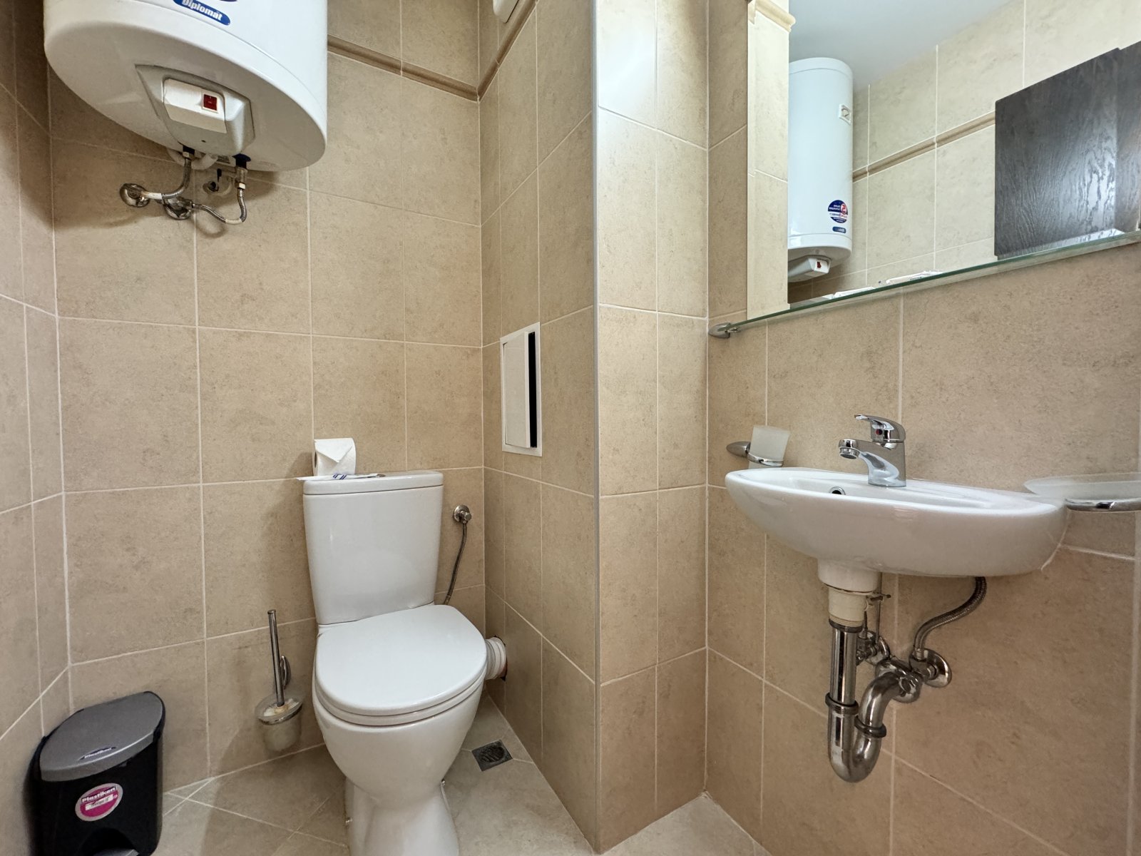 Two-room apartment in the Luxor complex in Sveti Vlas with a view of the pool.