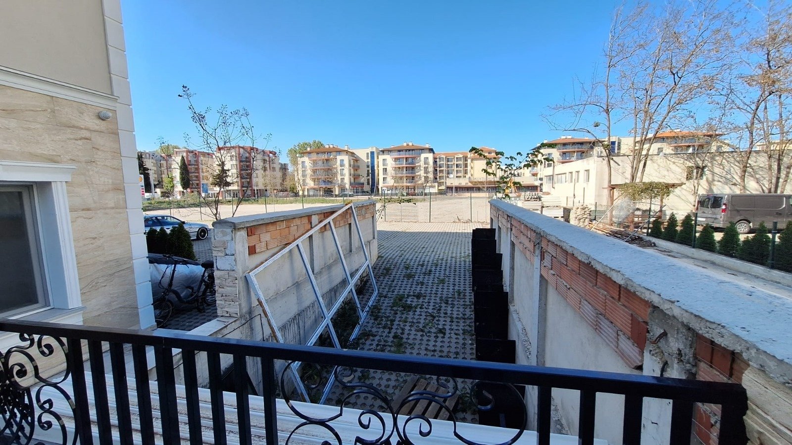 Two-room apartment in the Magnolia 6 complex at Sunny Beach