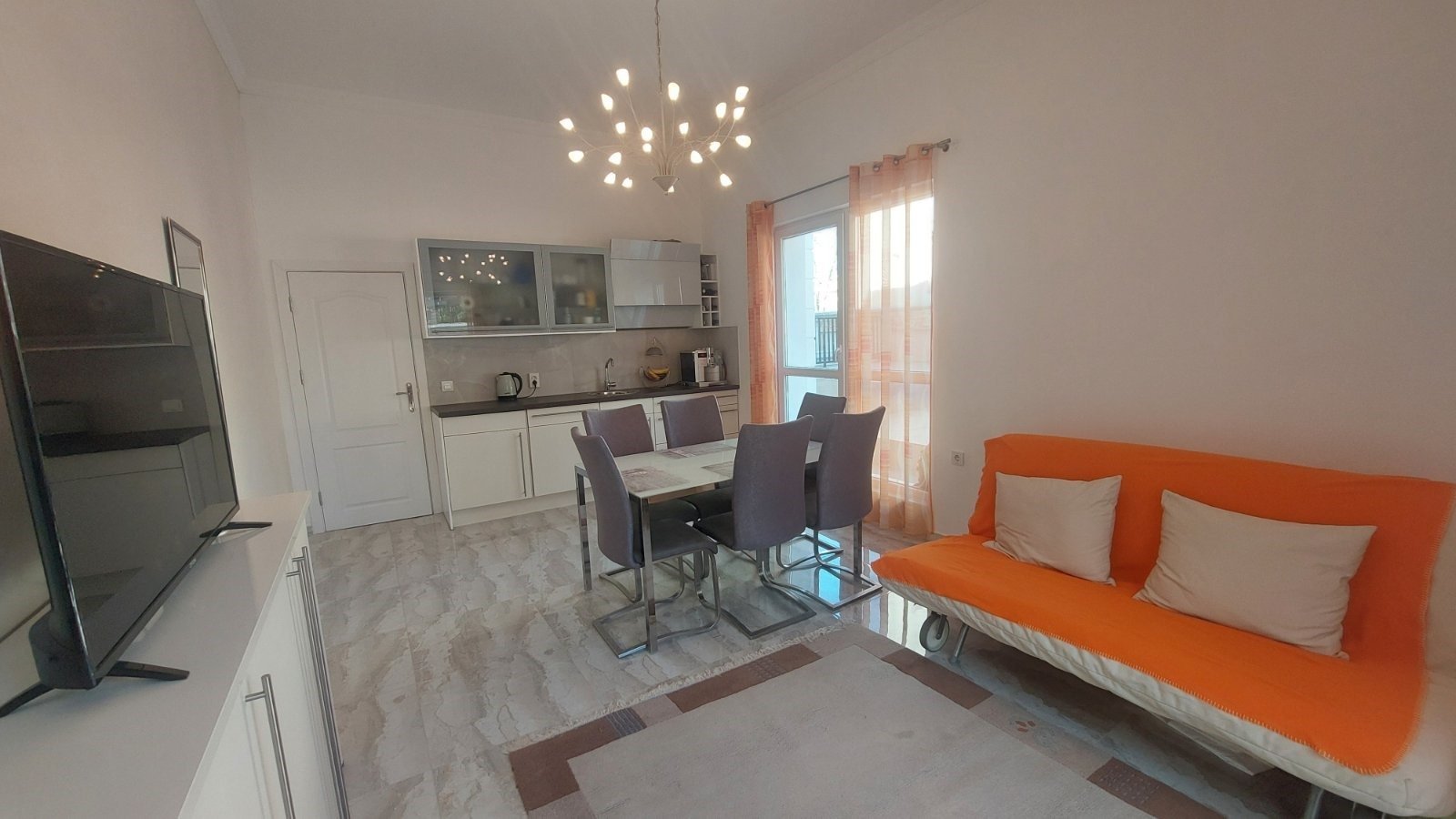 Two-room apartment in the Magnolia 6 complex at Sunny Beach