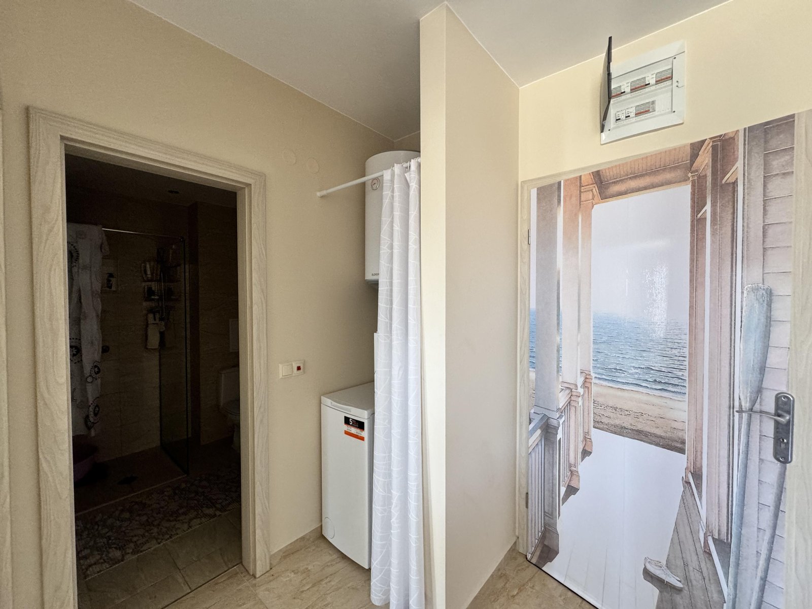 Three-room apartment with a view of the pool in the Sea Dreams complex in Sveti Vlas