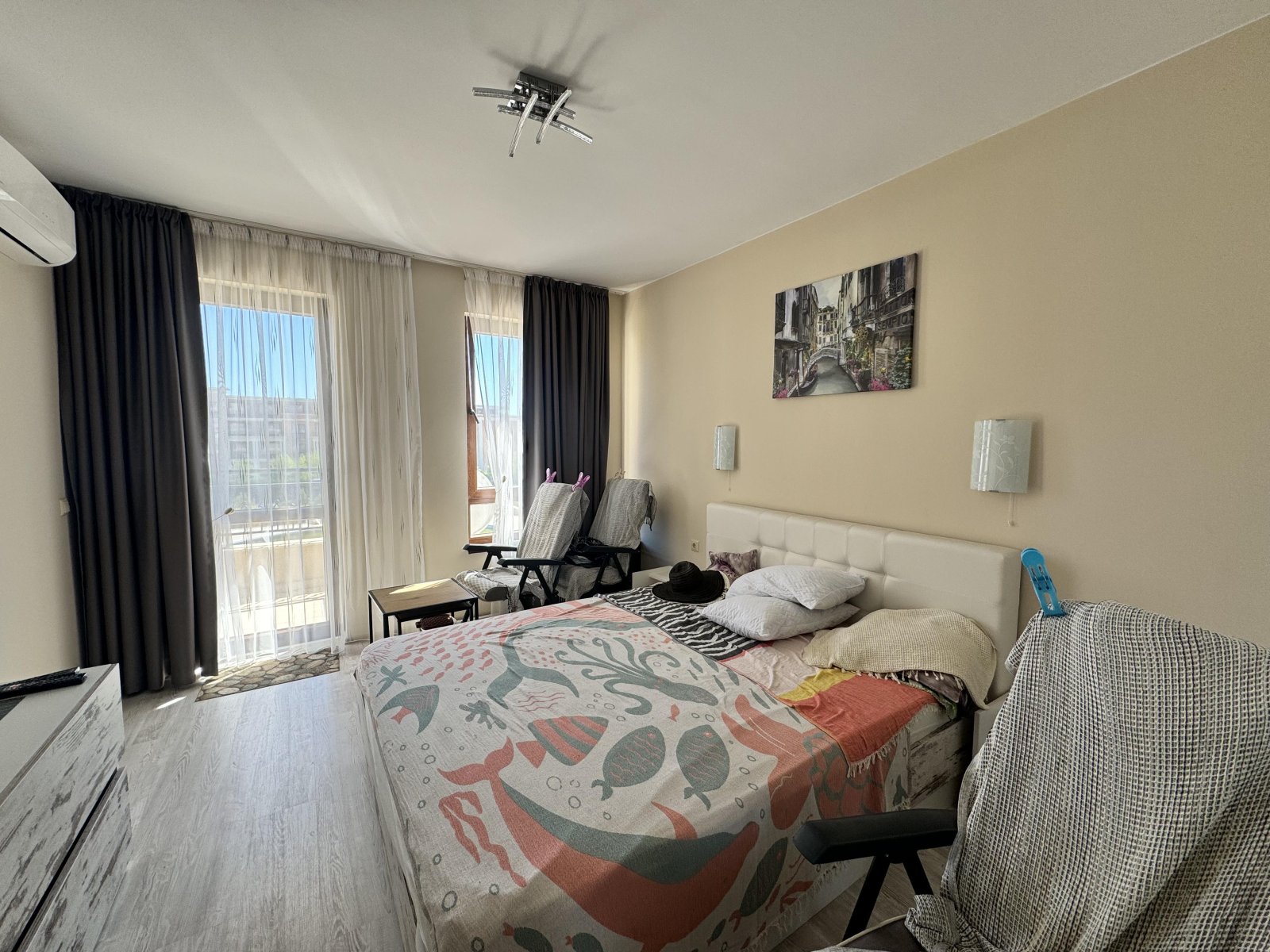 Three-room apartment with a view of the pool in the Sea Dreams complex in Sveti Vlas