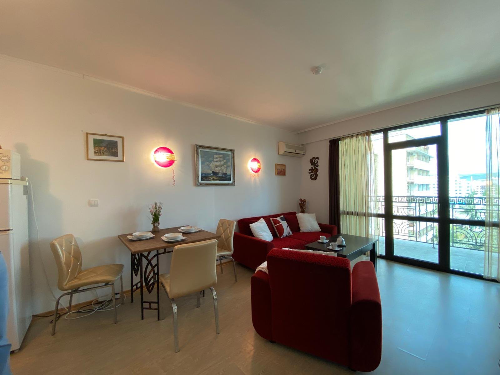 Two-room apartment with sea view in the Babylon complex at Sunny Beach