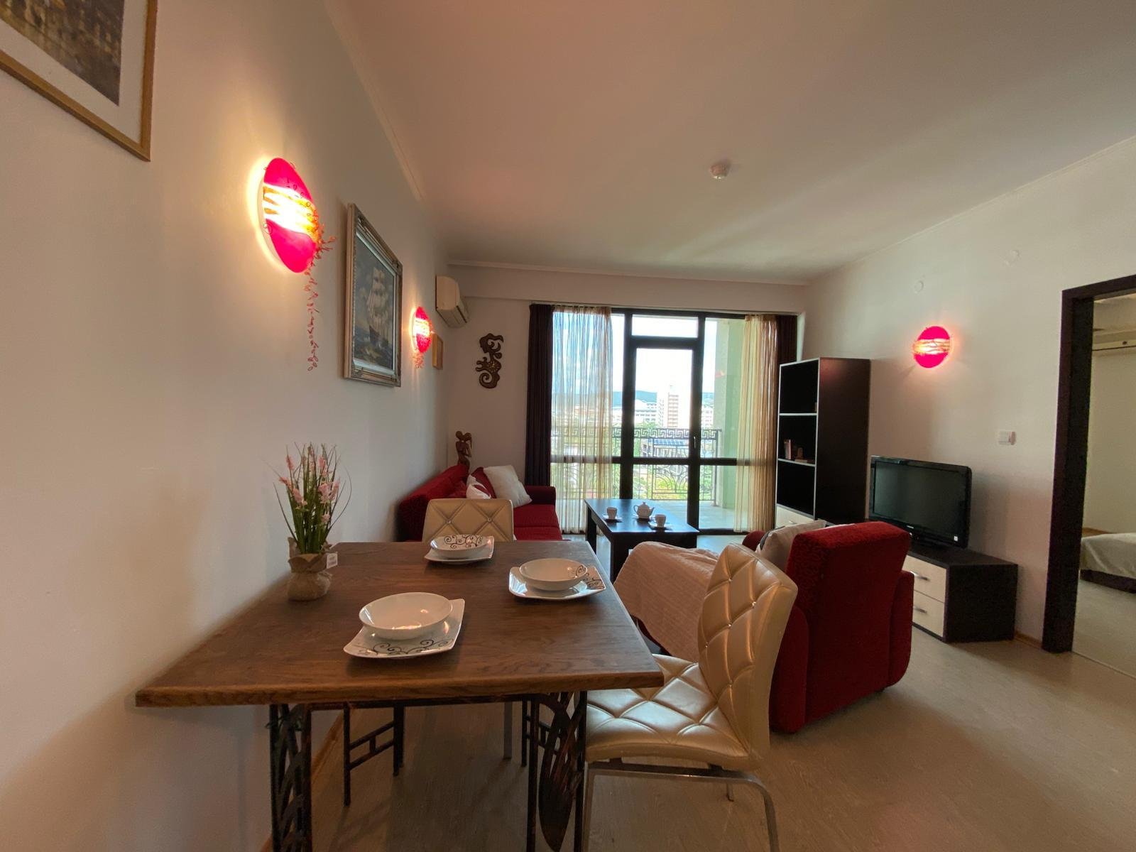 Two-room apartment with sea view in the Babylon complex at Sunny Beach