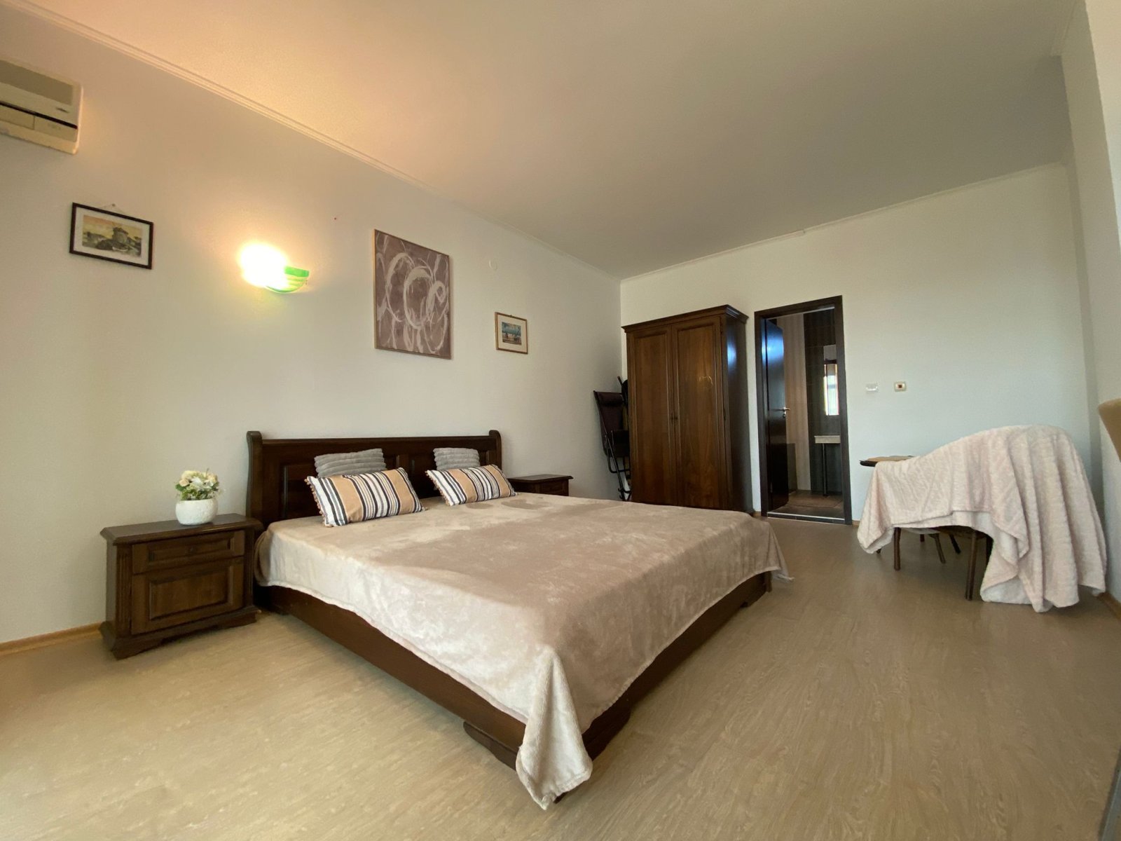 Two-room apartment with sea view in the Babylon complex at Sunny Beach