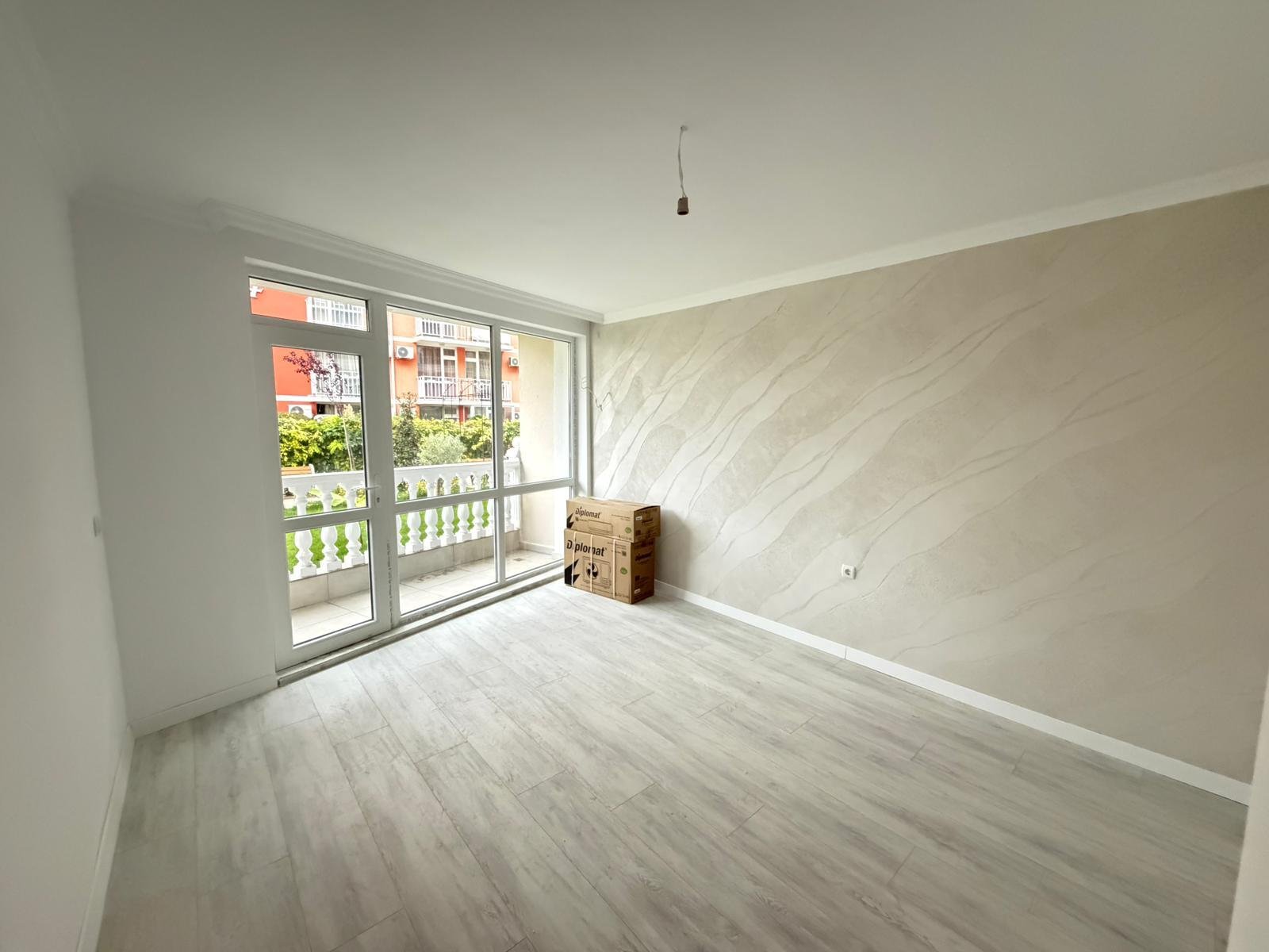 Two-room apartment in the Magnolia 7 complex at Sunny Beach