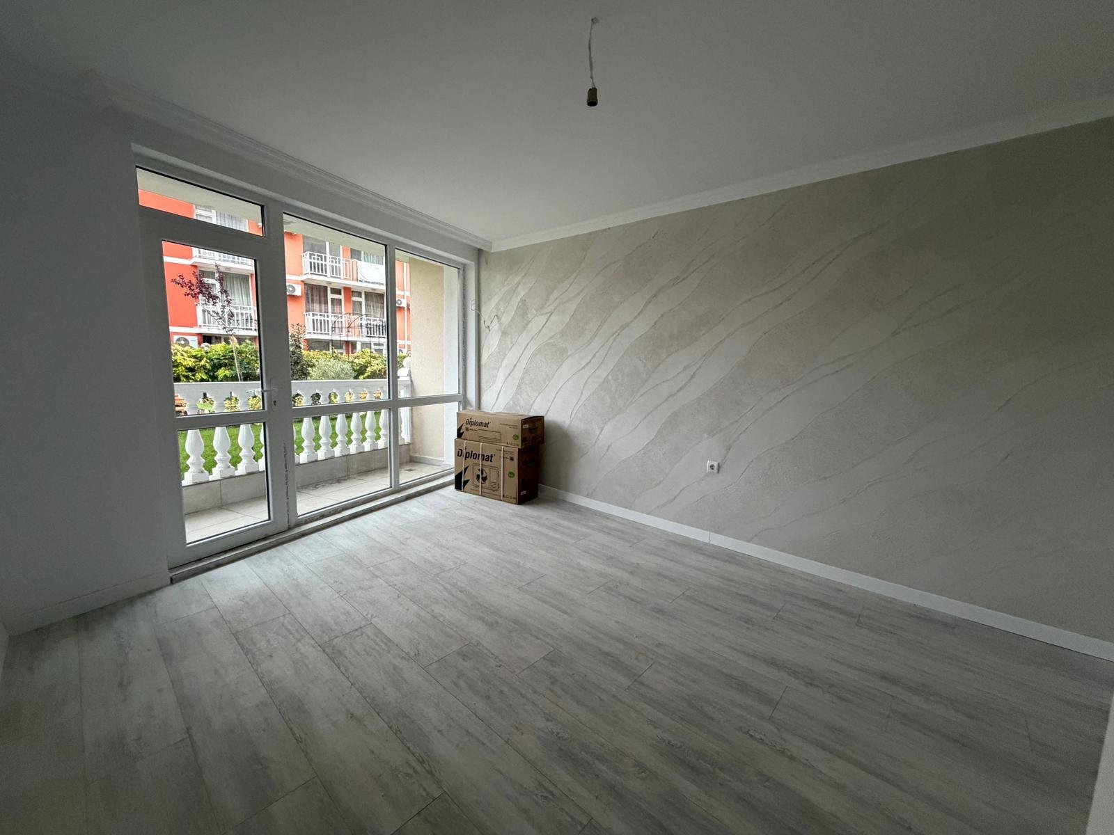 Two-room apartment in the Magnolia 7 complex at Sunny Beach